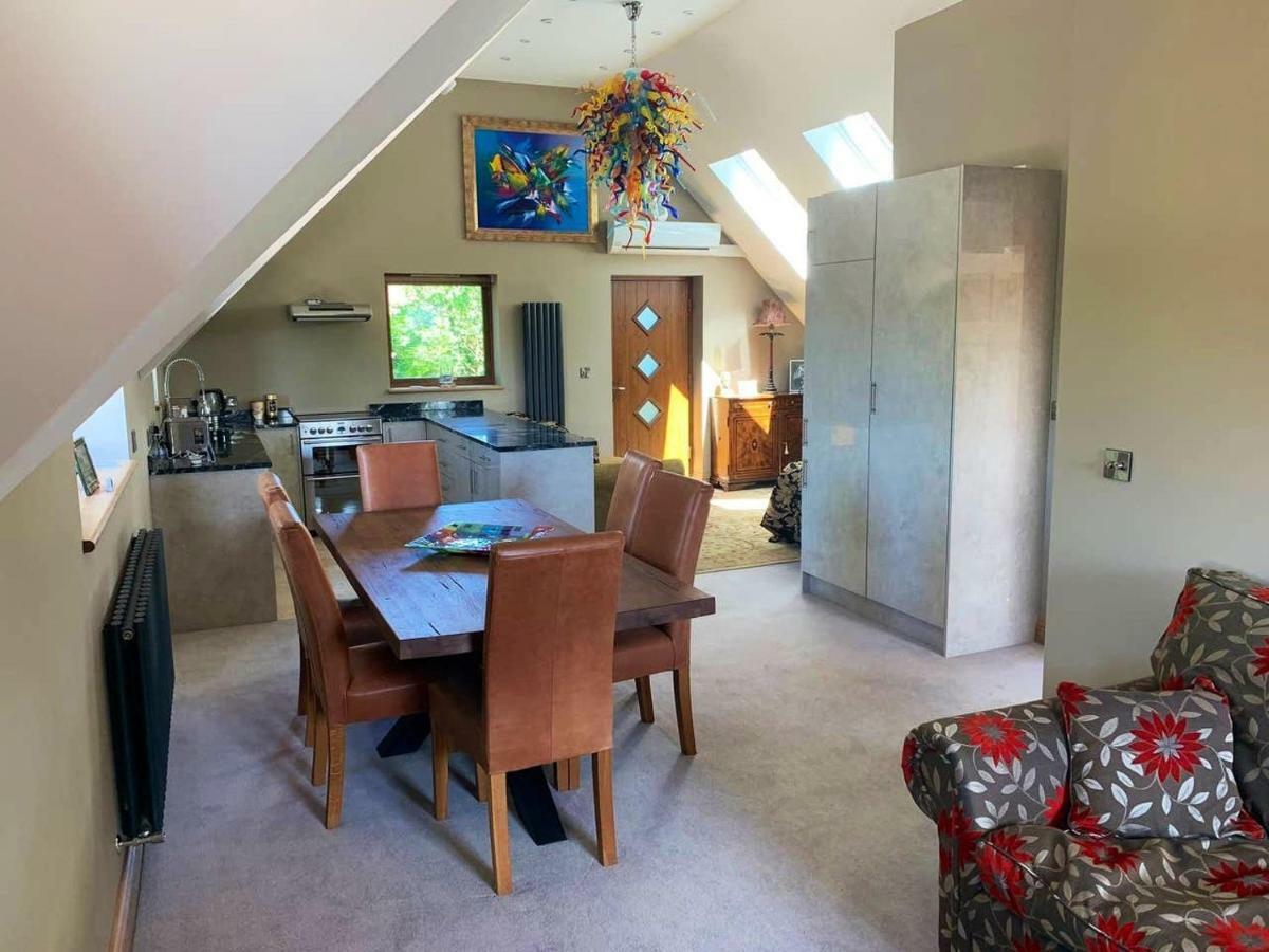 Vila Luxurious Private Coach House Nailsea Exteriér fotografie